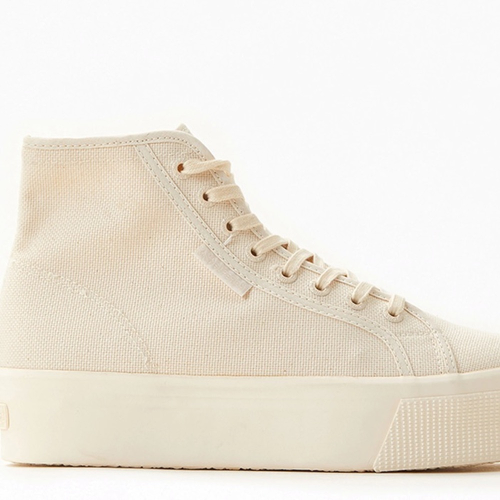 COPY - SUPERGA BEIGE PLATFORM SIZE 5